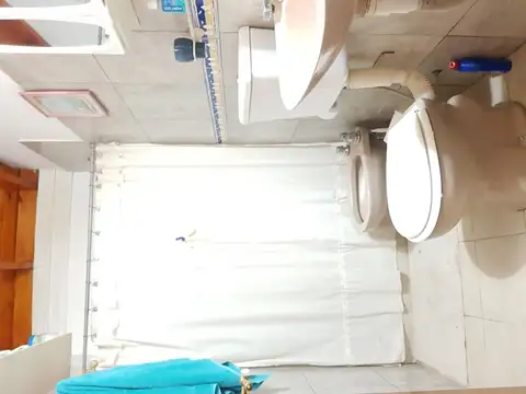 Bonita Casa 3 amb + depto sobre amplio lote