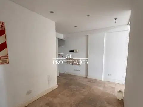 Local en Alquiler en Complejo 46 Plaza, $ 1.880.000