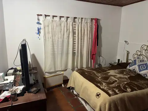 Casa en Alquiler con 2 cocheras