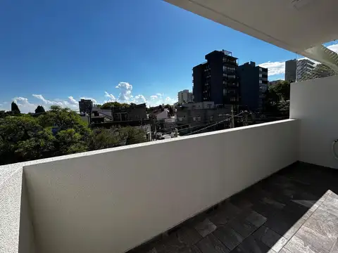 Departamento Duplex 4 ambientes en 25 de mayo 1600 1° C- S.Martin(Ctro)