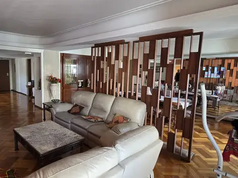Avenida Belgrano 1700