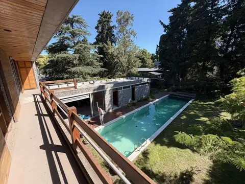 Casa de Categoría en Villa Elisa