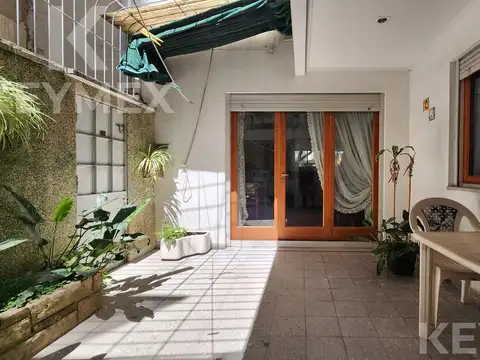 Depto Tipo Casa en Venta de 5 ambientes