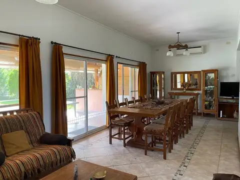 Casa en Venta al Oeste