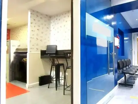 Oficina 6 ambientes con 4 baños