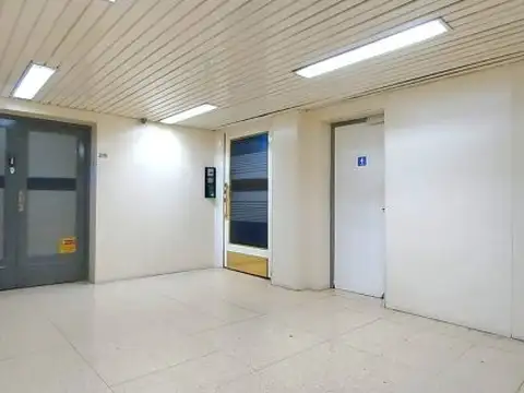 Oficina en Venta en Monserrat, USD 200.000