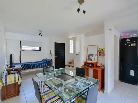 Depto Tipo Casa 3 ambientes con 1 baño