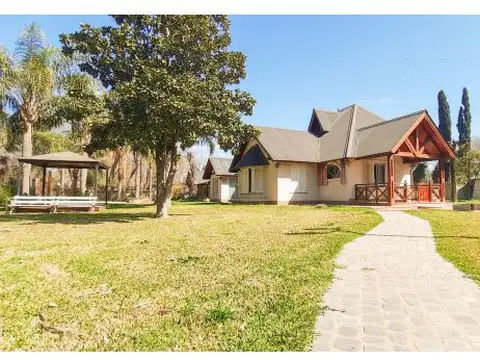 Casa en Venta en Roldan, San Lorenzo