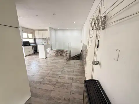 Depto Tipo Casa 3 ambientes con 1 baño