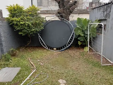 VENTA CASA 3 ambientes y otro 3 ambientes v. Maipu