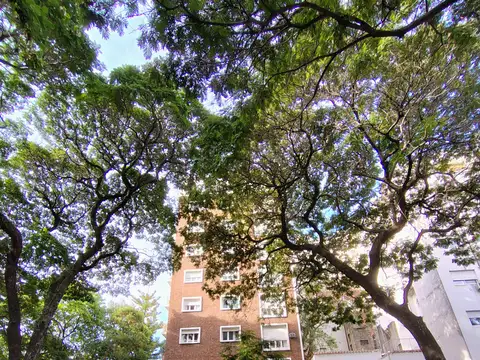 Venta Imponente Semipiso 5 Ambientes 190 m² con Cochera y Vista. La Mejor Ubicación Belgrano R