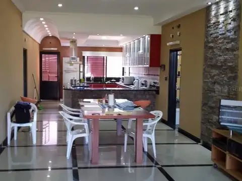 Casa Quinta  en Venta en Centro Calle 13, La Plata, G.B.A. Zona Sur