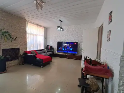 Depto Tipo Casa en Venta en Floresta Norte, USD 215.000