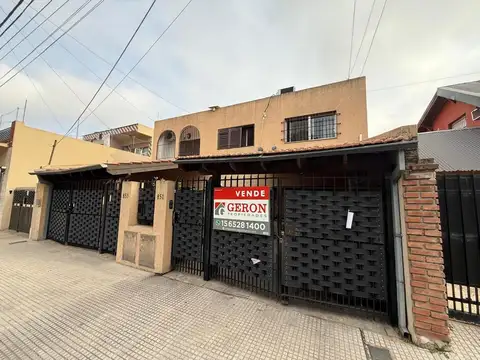 Duplex 4 ambientes c/ pileta - Frente a Plaza San Cayetano