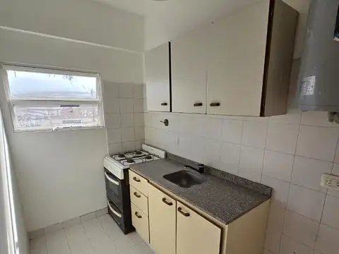 Departamento en Alquiler en Microcentro, $ 550.000