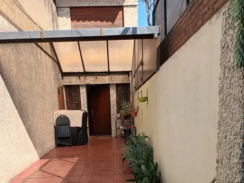 Depto Tipo Casa en Alquiler de 2 ambientes