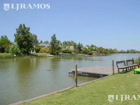Casa a La Laguna central con 3 dormitorios   en venta  en Santa Barbara