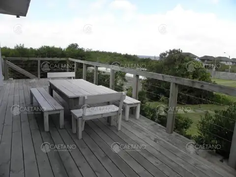 Casa en Alquiler Temporal en Punta Piedras, USD 70.000