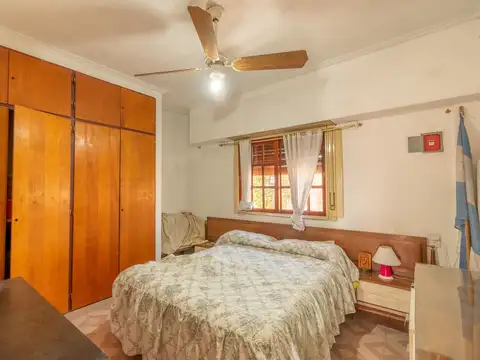 Depto Tipo Casa 4 ambientes con 2 baños