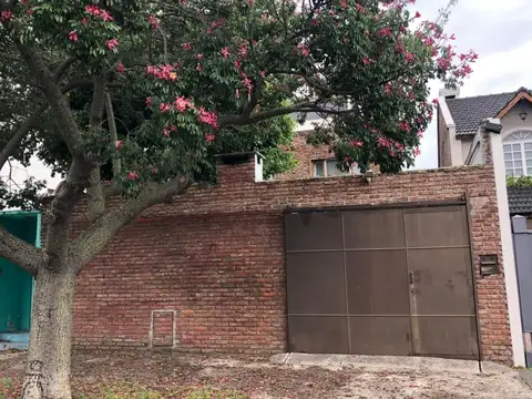 VENTA CASA 5 AMBIENTES VILLA LUGANO