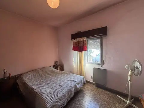 Casa 3 ambientes con amplio parque!