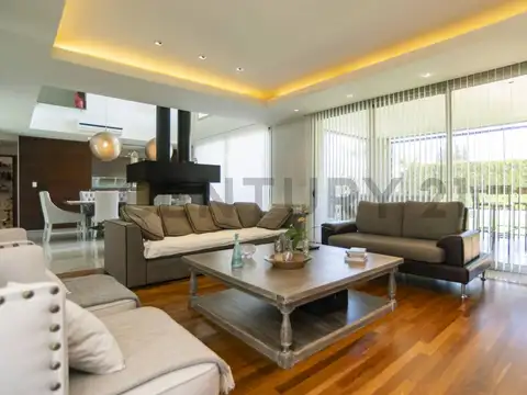 Casa en Venta de 4 dormitorios