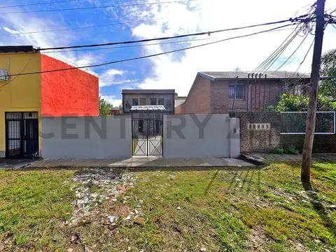Depto Tipo Casa 4 ambientes con 4 baños