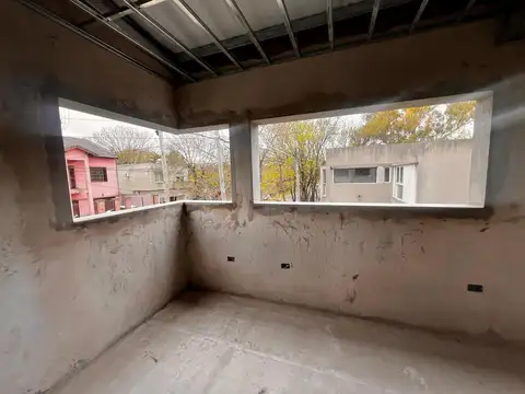 Depto Tipo Casa en Venta con 1 cocheras