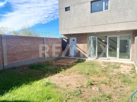 Depto Tipo Casa en Venta de 3 dormitorios