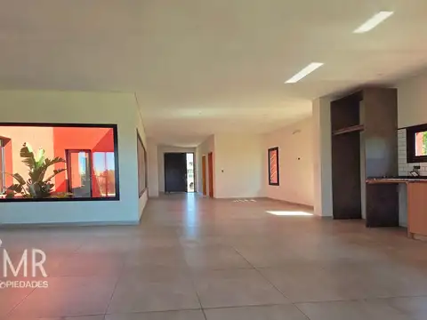 CASA A ESTRENAR CON PATIO INTERNO PROTAGONISTA   PILETA | SANTA SOFÍA PILAR DEL ESTE