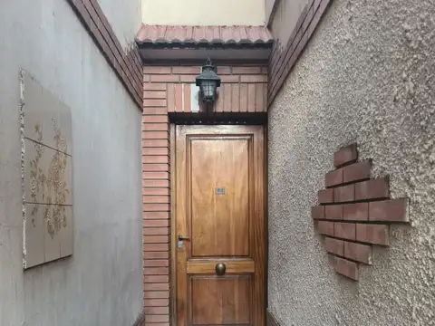 Depto Tipo Casa en Venta en Echesortu, USD 65.000