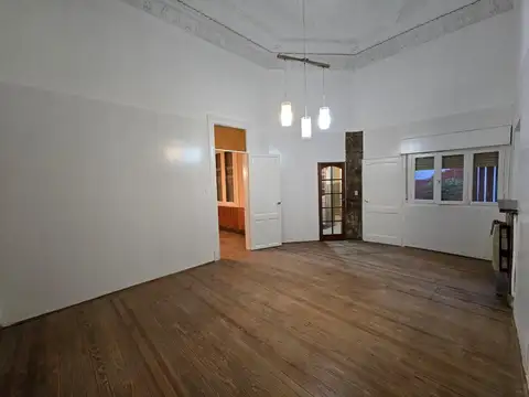 Venta  departamento 1 dormitorio  Pasillo   Patio  Echesortu Rosario