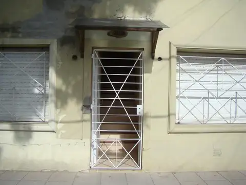 Depto Tipo Casa en Venta en Banfield, USD 100.000
