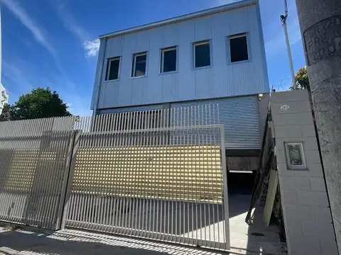 Deposito a estrenar en Ruta 202 casi Panamericana