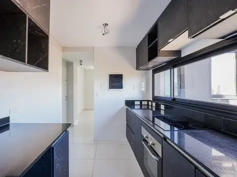 3 amb estrenar con balcón. Cochera Full amenities