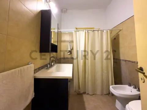 Avenida Eva Perón esq 137 , Piso 0