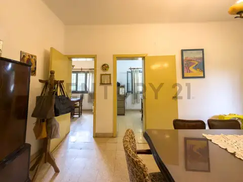 Casa en venta en Berazategui Lote comercial – Ranelagh
