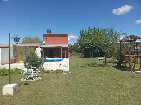 Casa 2 ambientes con 1 baño