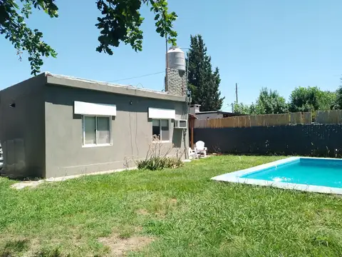 Casa 5 ambientes con 1 baño