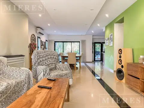 Casa 6 ambientes con 3 baños
