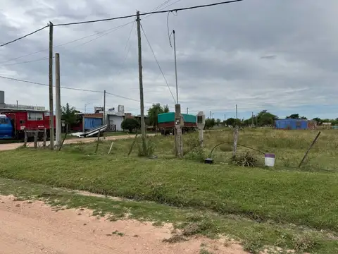 Vendo Terreno de 300 m2 en Villa Mantero, Entre Ríos.