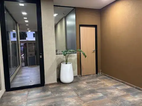 Departamento en Alquiler en Caseros, $ 600.000