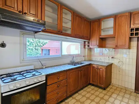 Depto Tipo Casa en Venta en Olivos, USD 190.000