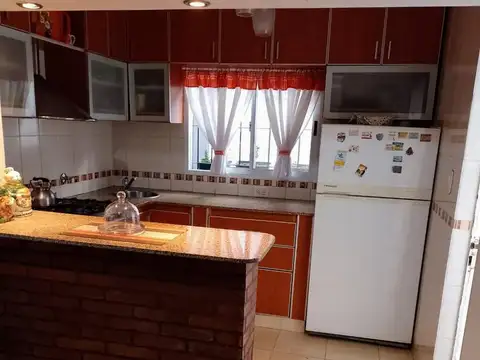Depto Tipo Casa en Venta de 4 dormitorios