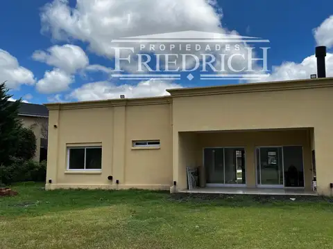 CASA EN ALQUILER - CLUB DE CAMPO EL NACIONAL