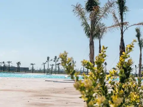 VENTA: Terreno en Vida Lagoon, barrio cerrado, de 624 m2, con fondo al Norte. Funes,
