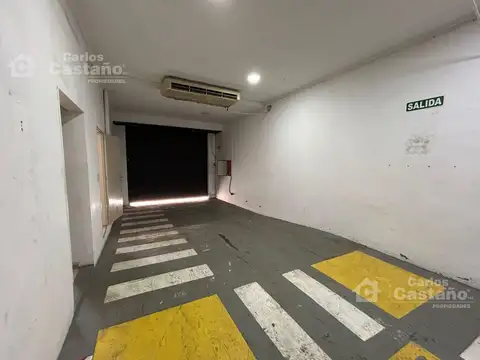 Galpón más vivienda de 2 ambientes en excelente estado!