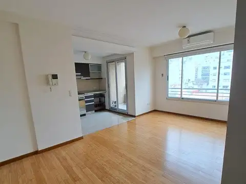 Departamento en Alquiler en Almagro, $ 800.000