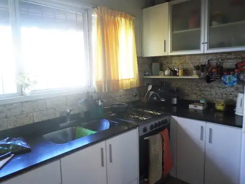 Depto Tipo Casa 3 ambientes con 1 baño