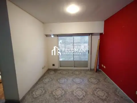 Oficina en Alquiler en Morón, $ 350.000